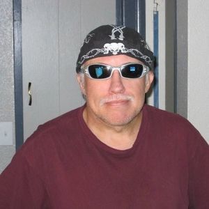 Meet your Posher, Dennis